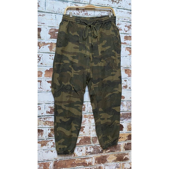 Blank NYC At Attention Green Camo Linen Printed Drawstring Joggers - Picture 4 of 10